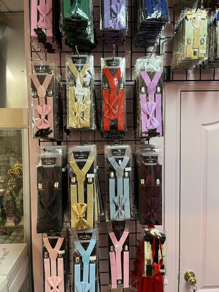 Suspenders and bow tie sets